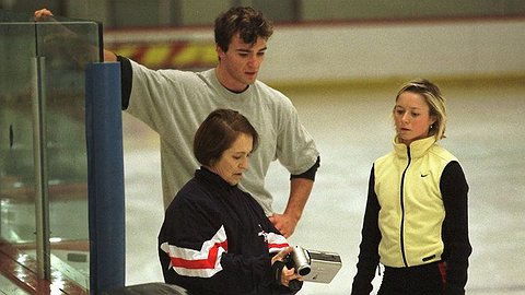 Антон СИХАРУЛИДЗЕ: «ПРИНЯЛИ ЗА ВОРА, КОГДА ЛЕЗ В ОКНО К БЕРЕЖНОЙ»